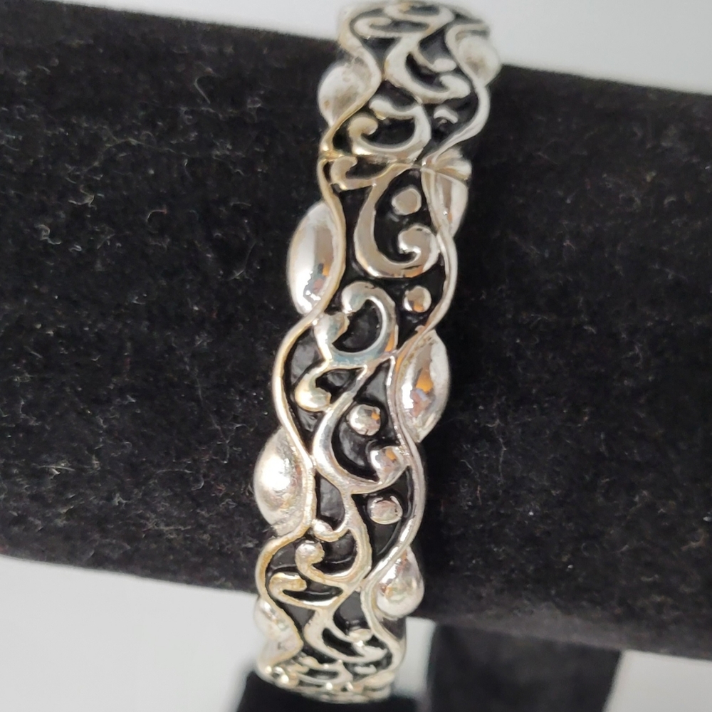 ▪︎New! Antique Look Bracelet